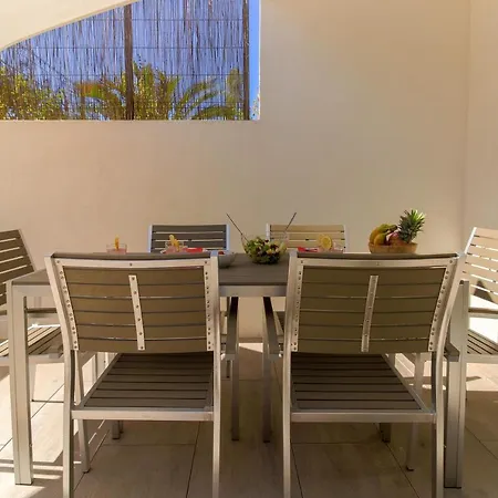 Select'so - Le Poseidon Apartment *